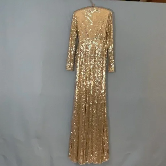 โ๏ธ Mac Duggal Long Sleeve Draped Ruched Gown - Picture 7 of 11